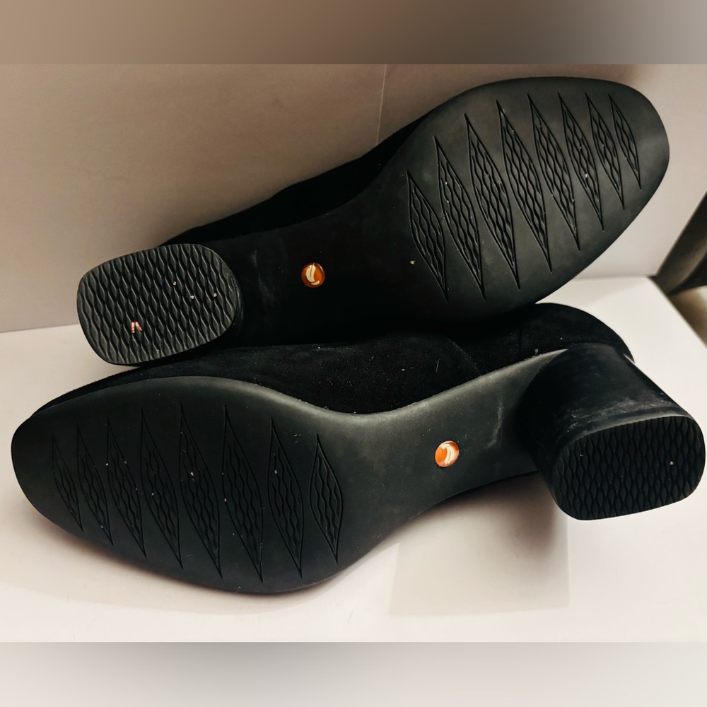 Elegant Black Women's Block Heels - Picture 5 of 8